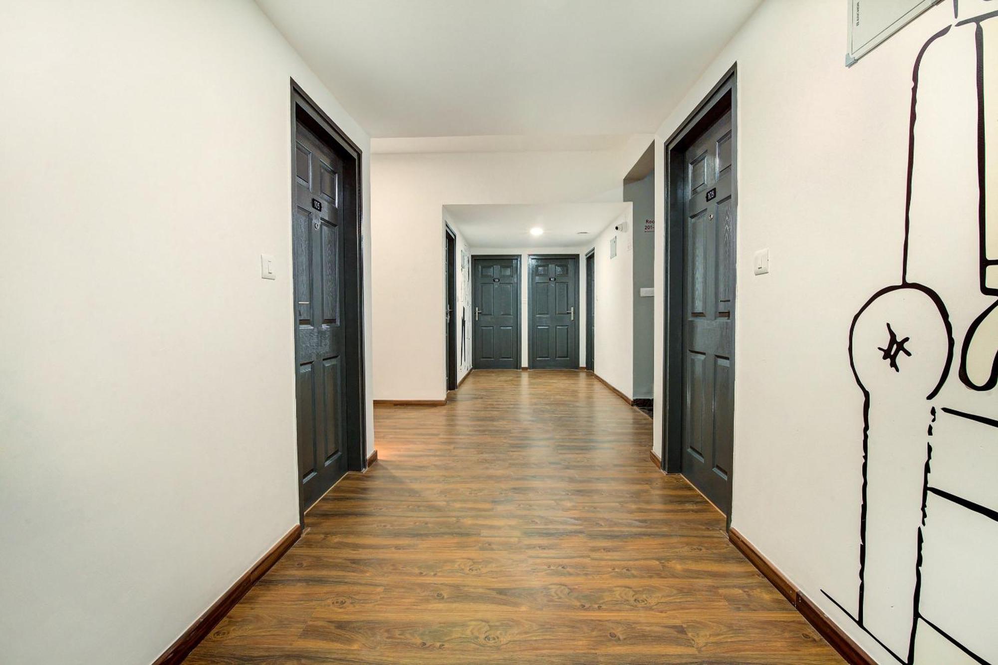 Townhouse Cr Park Near Lotus Temple Hotel New Delhi Exterior photo